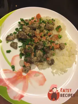 Курячі серця в сметані