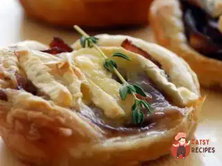 Тарталетки з червоною цибулею та сиром