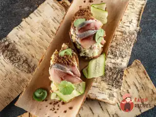 Оселедець у печеній картоплі