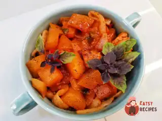 Вок зі свининою