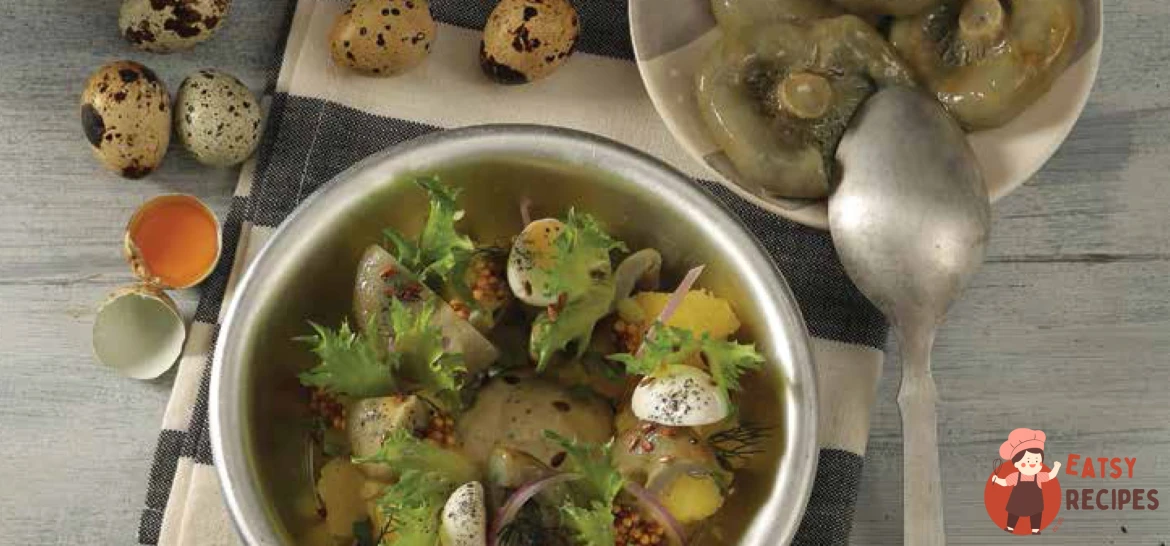 Теплий салат з цибульною картоплею та білими груздями