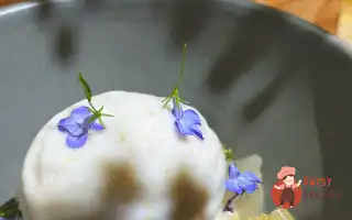 Маринована Диня З Морозивом Із Дині Та Ромашкою