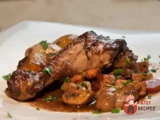 Півень у вині