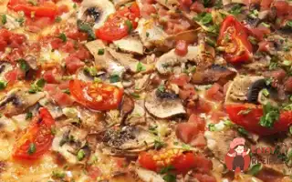 Піца З Грибами, Помідорами Та Пряними Травами