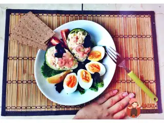 Авокадо з креветками