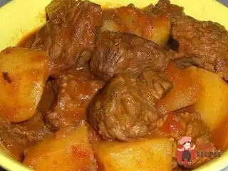 Пастуший гуляш із паприкою