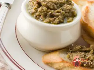 Тапенад із зелених оливок