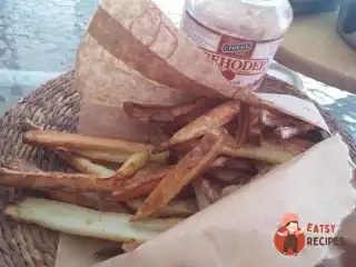 Картопля, запечена в яєчному білку