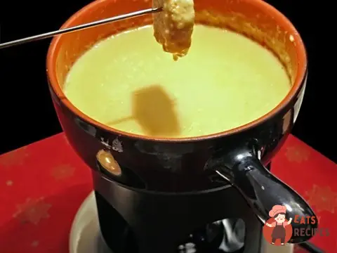 Сирне фондю з овочами