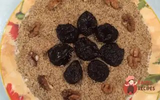 Медовик З Чорносливом Та Волоськими Горіхами