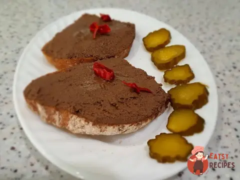 Паштет із яловичої печінки з яблуками