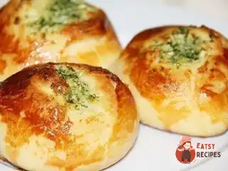 Часникові булочки із зеленню