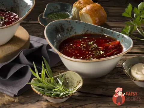 Борщ український з пампушками