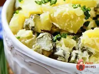 Німецький картопляний салат із беконом