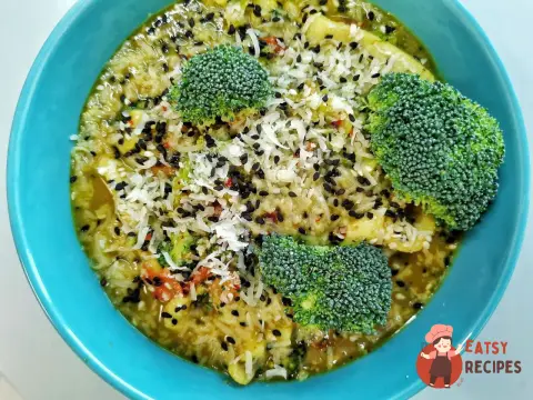 Каррі суп з кальмаром і броколі