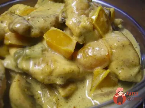 Куряче каррі з печерицями