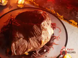 Томлена у вині яловича грудинка