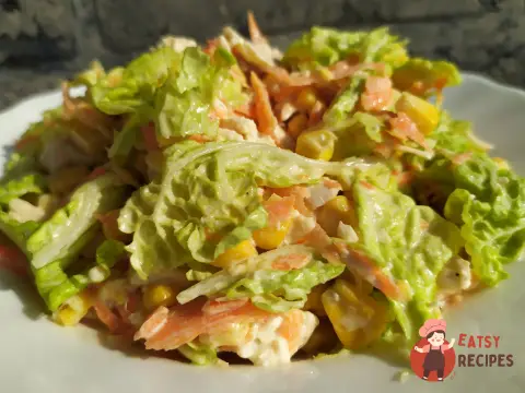 Салат із курячим філе та кукурудзою