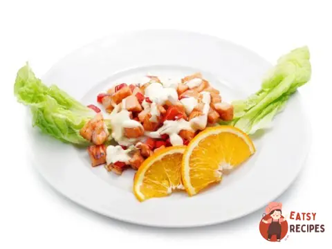 Салат із курки з фруктами