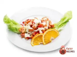 Салат із курки з фруктами