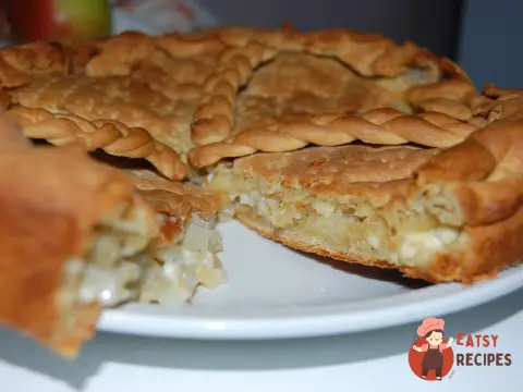 Цибульний пиріг із сиром