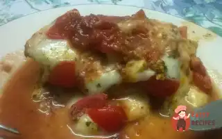 Куряче Філе Запечене З Моцарелою Та Томатами Чері