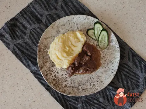 Класичний гуляш