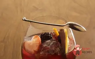 Коктейль «Сангрія»