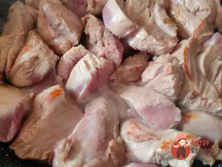 Крок 4: Індичка тушкована зі сливами