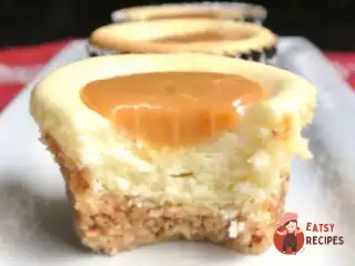 Карамельні чізкейки у формах