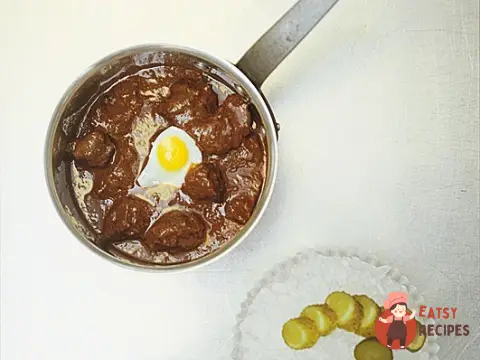 Гуляш з яловичини