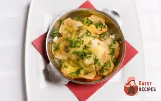 Стейки З Хеку З Цибулею, Помідорами Та Тертим Сиром