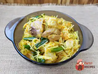 Вермішель з куркою та овочами