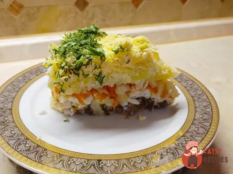 Салат «Мімоза» з рибними консервами
