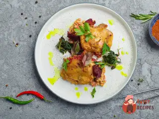 Курча з півбою