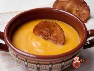 Суп з гарбуза та яблук