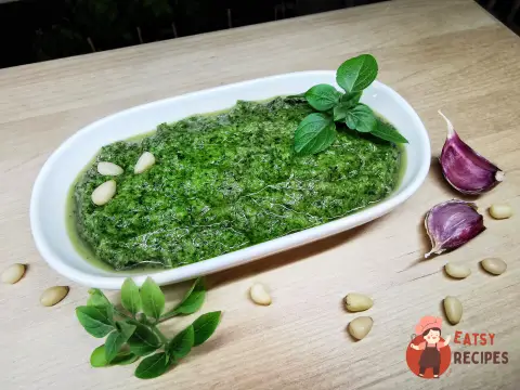 Італійський соус песто з базиліком