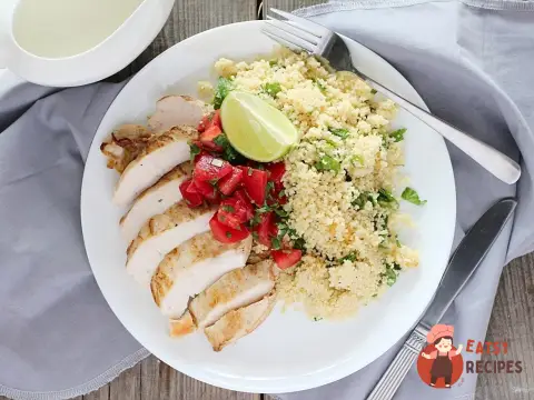 Курячі грудки з кускусом