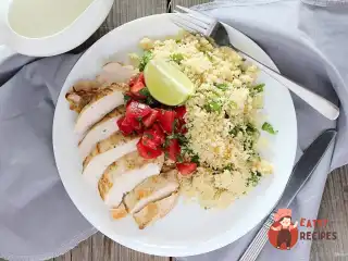 Курячі грудки з кускусом