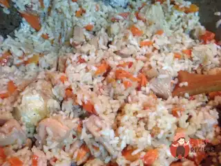 Плов із медовою куркою