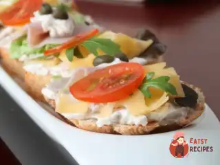 Бутерброд з сиром та редькою