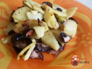 Смажені маслюки з картоплею