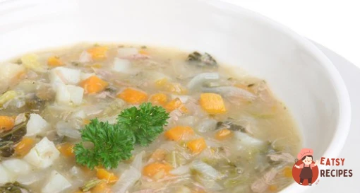 Cуп із баранини з салмою
