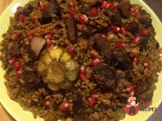 Узбецький плов із бараниною та нутом