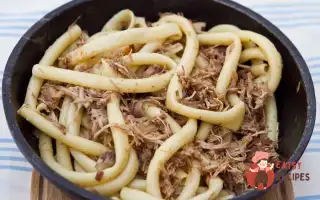 Макарони По-Флотськи З Тушонкою