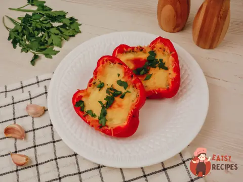 Запечені перці з сиром і зеленню
