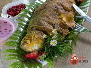 Форель бурштинова з|із| бруснично-вершковим соусом