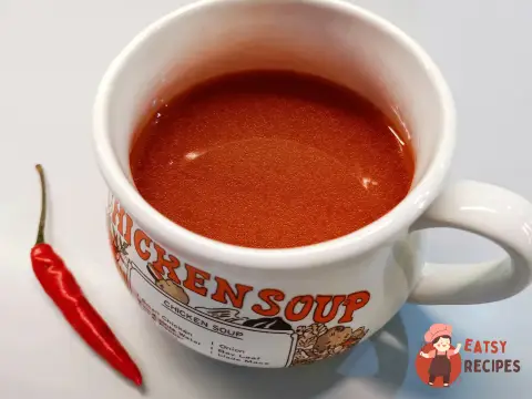 Східний темний курячий бульйон