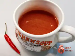 Східний темний курячий бульйон