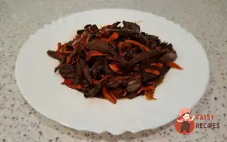 Яловиче Серце З Соєвим Соусом, Цибулею Та Морквою
